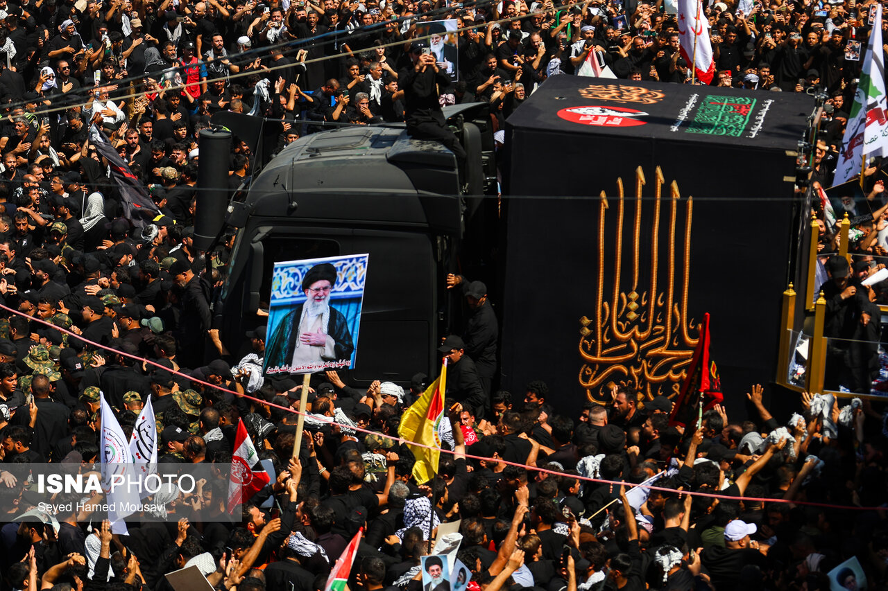 تصاویر: تشییع پیکر مطهر رهبر شهید انقلاب در نجف اشرف