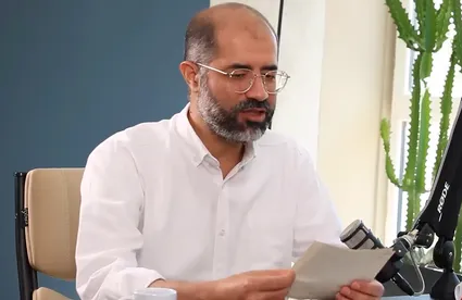ویدیو / مهدی جمشیدی در مناظره با زیدآبادی: خون ۳۵۰۰ کشته‌ی دی‌ماه پای دولت است که سیاست گران‌سازی را در دستور کار قرار داده بود