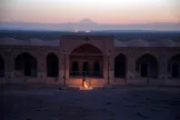 مدیرکل میراث فرهنگی قم برکنار شد / تعطیلی کاروانسرای دیرگچین به علت برپایی «کنسرت فرضی»