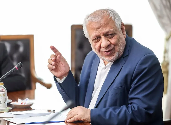 بادامچیان: هر چند تلاش‌هایی برای ایجاد اختلاف در تجمعات شبانه صورت گرفته، اما باز هم تعداد زیادی از زنان...