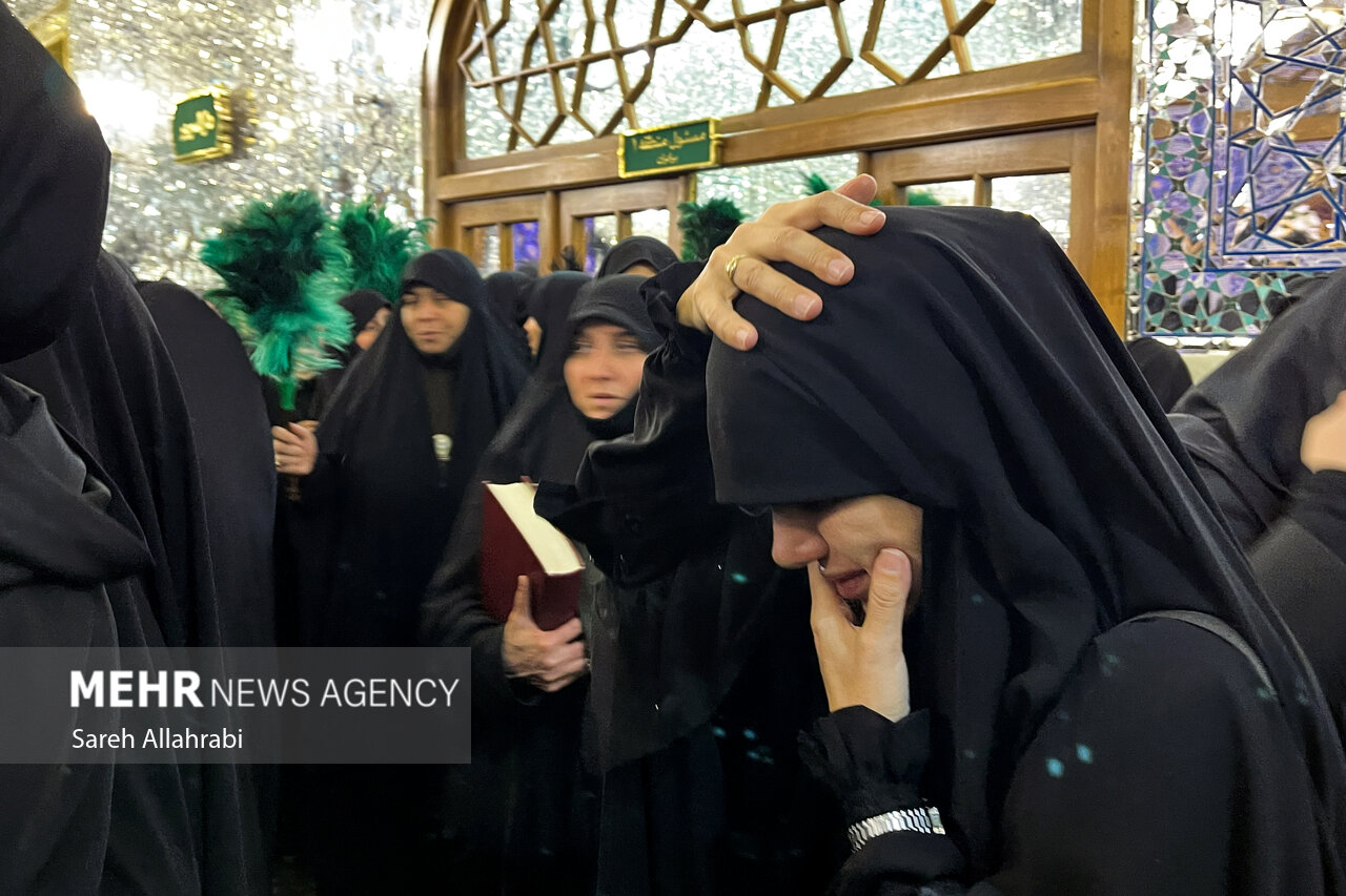 تصاویر: تشرف زائران به رواق دارالذکر برای زیارت مزار رهبر شهید انقلاب