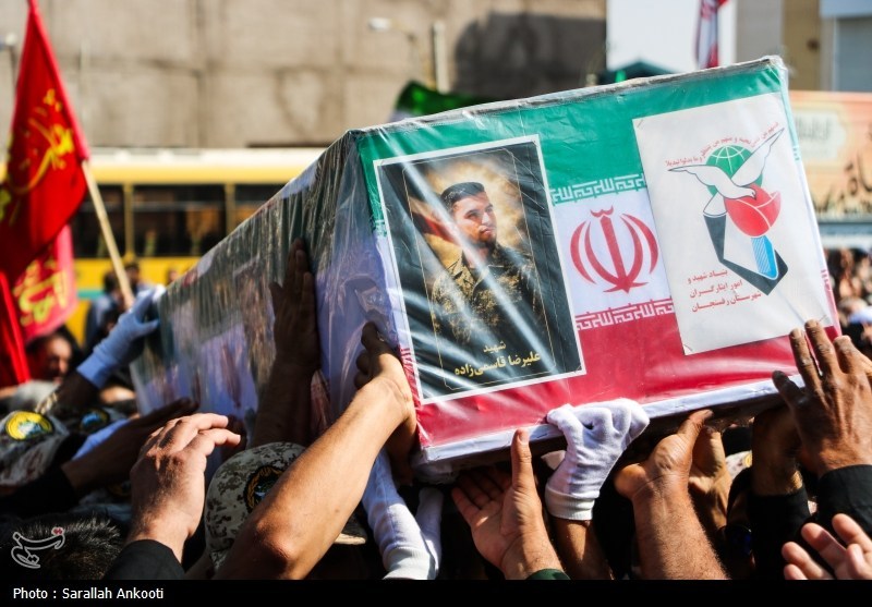 تصاویر: تشییع پیکر سه سرباز شهید پادگان بمپور در رفسنجان