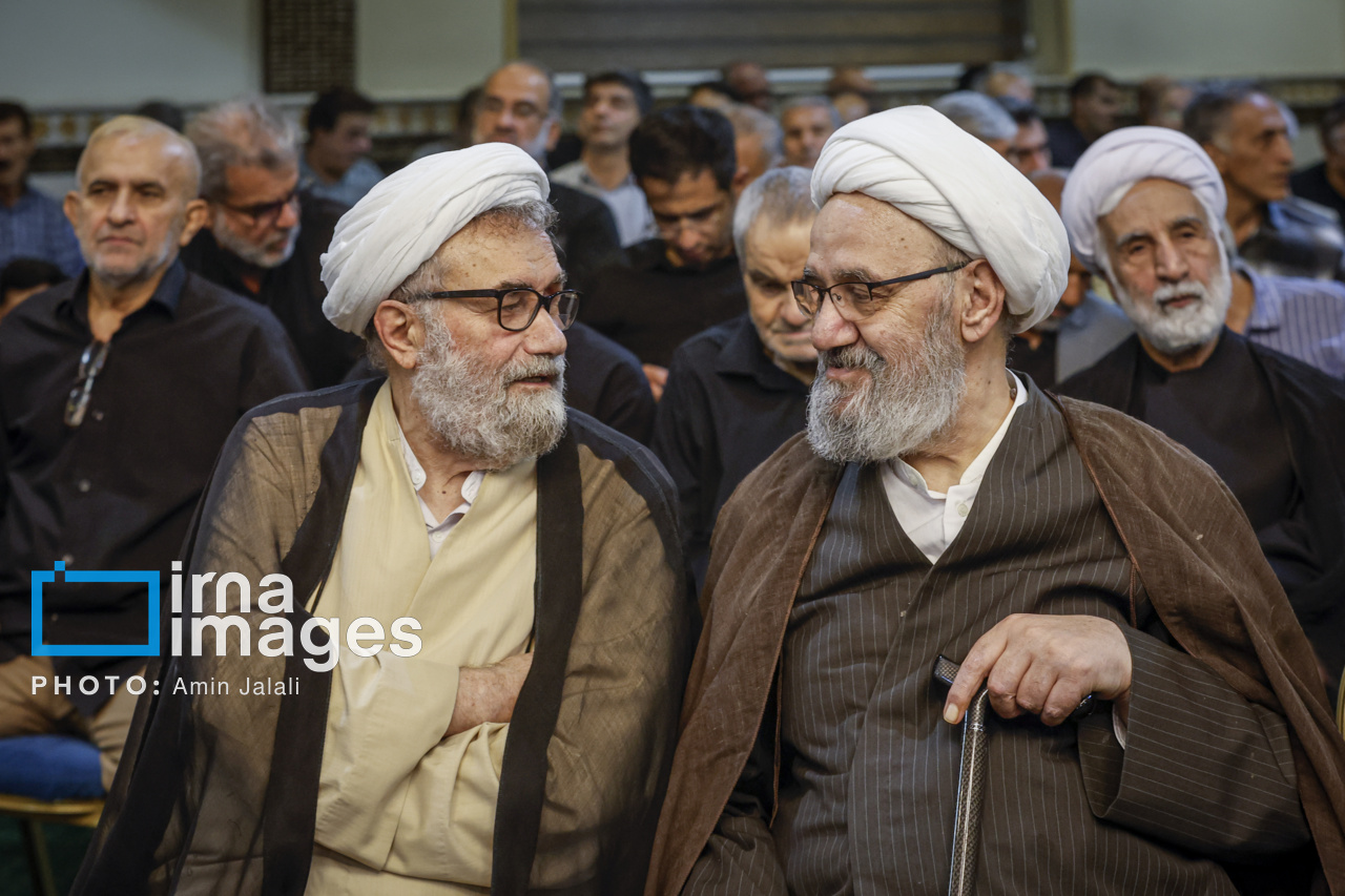 تصاویر: بزرگداشت رهبر شهید انقلاب در حسینیه جماران