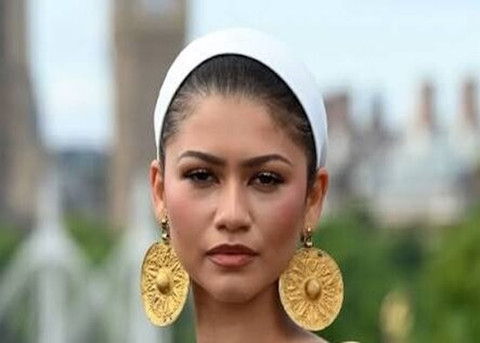 جنجال بر سر گوشواره‌های ۳ هزار ساله ایرانی ستاره هالیوود در تبلیغات فیلم اودیسه