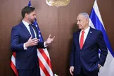 شبکه ۱۳ رژیم صهیونیستی: گفت‌وگوی پرتنش میان نتانیاهو و ونس درباره لبنان / ونس خواستار عقب‌نشینی تدریجی از لبنان شد