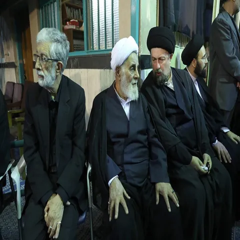 تصاویر: مراسم بزرگداشت مادر همسر سید حسن خمینی و همسر آیت الله موسوی بجنوردی