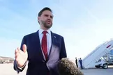 ونس، معاون ترامپ: در ۳۶ ساعت اخیر، مذاکرات با ایران «بسیار سازنده» بوده است / سازوکار مناسبی را برای تضمین آتش‌بس منطقه‌ای و مدیریت درگیری‌های اجتناب‌ناپذیر آینده ایجاد کرده‌ایم؛ از این بابت خیلی احساس خوبی داریم