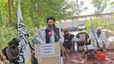 طالبان: مردم دوست ندارند دختران ۱۶ و ۱۷ ساله شان به مدرسه بروند؛ اگر به حرف آن‌ها توجه نشود، «شورش» می‌کنند / اعتراض مردم افغانستان: از زبان مردم سخن نگو