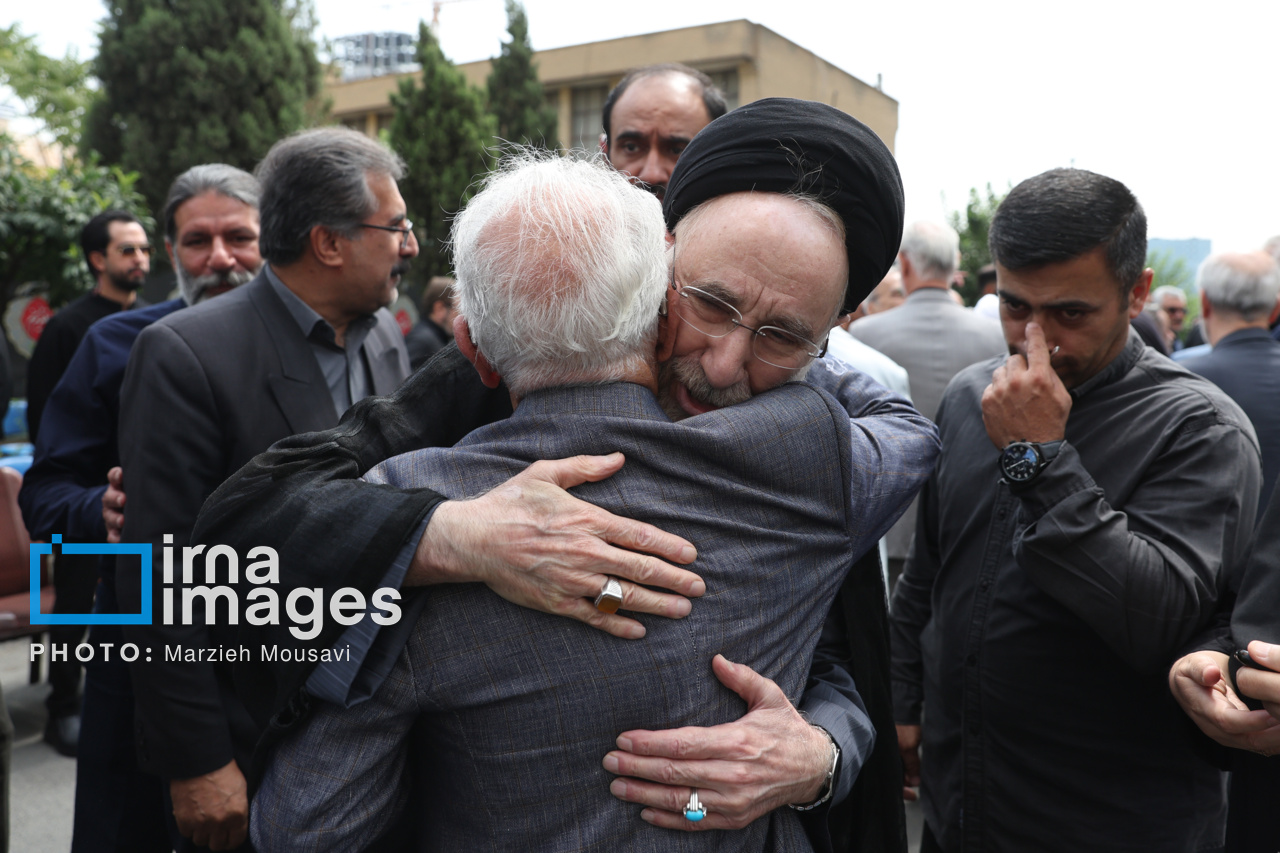 تصاویر: تشییع پیکر «ابوالقاسم قاسم‌زاده» روزنامه نگار
