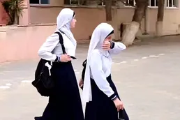 ببینید/ جلوگیری از ورود دانش‌آموزان محجبه به مدرسه در جمهوری آذربایجان