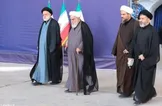 ببینید/ فیلم کامل اقامه نماز بر پیکر مطهر رهبر شهید توسط پسر ارشد ایشان