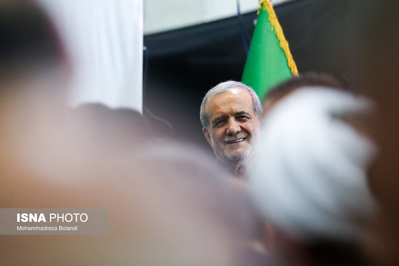 تصاویر: مراسم بزرگداشت چهلمین روز تدفین رهبر شهید انقلاب