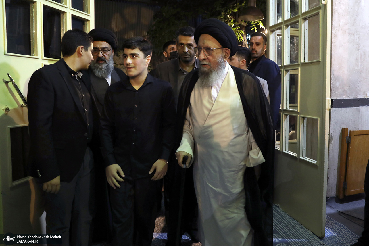 تصاویر: مراسم بزرگداشت مادر همسر سید حسن خمینی و همسر آیت الله موسوی بجنوردی