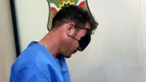 فارس: بررسی‌ها نشان می‌دهد طلا‌های الهه حسن نژاد به سرقت نرفته و این موضوع، فرضیه سرقت را با تردید مواجه ساخته / قاتل هم که پیش‌تر انگیزه خود از این جنایت را سرقت عنوان کرده بود، در اظهارات جدید خود از این ادعا عدول کرده است