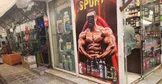 پوشاندن چهره هادی چوپان توسط ماموران طالبان
