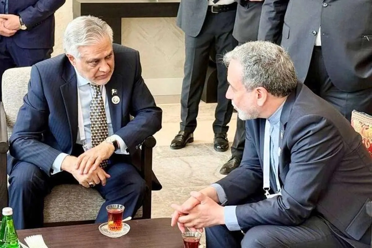 عراقچی در گفتگو با همتای پاکستانی خود: هرگونه نقض تعهدات مندرج در یادداشت تفاهم متوجه آمریکا خواهد بود؛ نسبت به پیامدها و تبعات چنین اقدامی هشدار می دهیم
