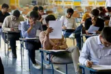 آموزش و پرورش: زمان امتحانات نهایی پایه‌های یازدهم و دوازدهم در پی برگزاری مراسم تشییع رهبر شهید، یک هفته به تعویق میفتد/ امتحانات این پایه‌ها به ترتیب ۲۰ و ۲۱ تیر برگزار می‌شود