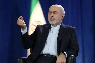 «ظریف» پیشنهاد تشکیل یک مجمع جدید را داده که برای به اشتراک‌گذاری اورانیوم غنی‌شده و دستاوردهای انرژی صلح‌آمیز هسته‌ای، اختصاص دارد/ او پیشنهاد ایجاد شبکه‌ای جدید با عنوان «خاورمیانه برای پژوهش و پیشرفت هسته‌ای» یا «مناره» را مطرح می‌کند/ این طرح، مثبت‌ترین پیشنهاد برای حل بن‌بست موجود بر سر نگرانی‌های غرب درباره برنامه هسته‌ای ایران تلقی می‌شود
