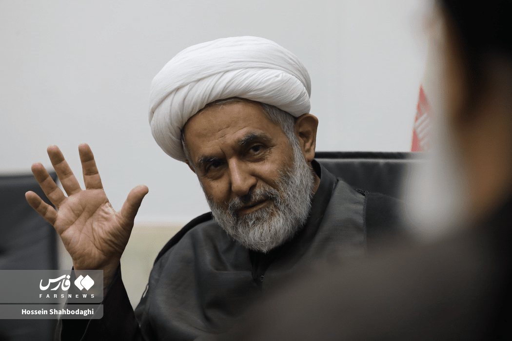 تصاویری جدید از حسین طائب در قم