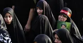 ببینید/ پیکر رهبر شهید انقلاب در میان جمعیت گسترده در قم
