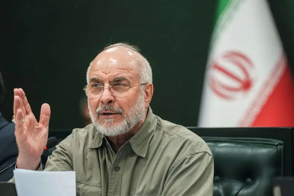 قالیباف: رهبر شهید اجازه نداد آرمان‌گرایی به خیال‌پردازی تبدیل شود و هرگز نپذیرفت که واقع‌گرایی به محافظه‌کاری فروکاسته شود/ ایشان می‌دانست که اقتدار ملی، بدون رضایت عمومی پایدار نمی‌ماند و رضایت عمومی نیز بدون خدمت صادقانه به مردم حاصل نمی‌شود