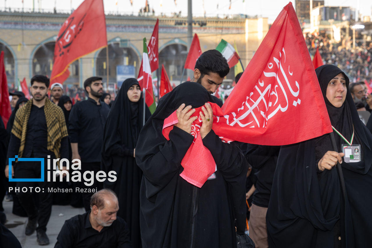 تصاویر: دومین روز مراسم وداع با رهبرشهیدانقلاب