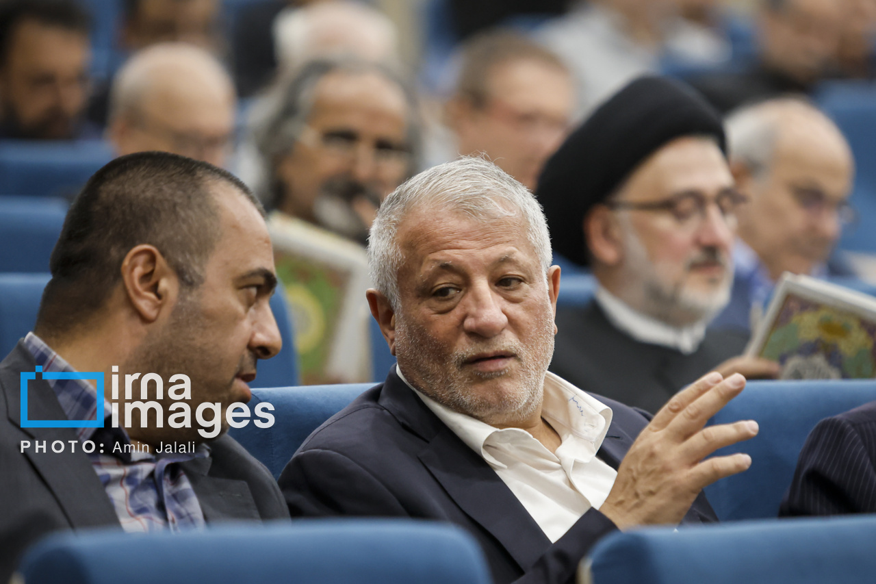 تصاویر: مراسم یادبود ابوالقاسم قاسم‌زاده