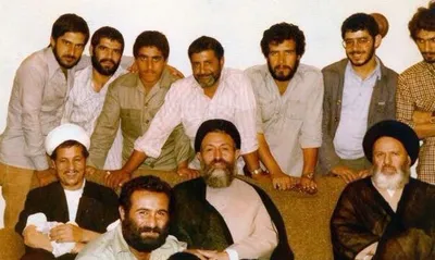 برترین حزب بورژوای فعلی حزب جمهوری اسلامی است / در انتخابات مجلس، همه ی احزاب بورژوایی با هم علیه نامزدهای جنبش کارگری و سازمان های چپگرا متحد شدند / تاثیر حزب توده تا حد زیادی کاهش پیدا کرده؛ مشکل، درونی است