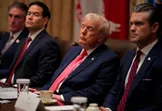 ادعای سی‌ان‌ان: ترامپ از عدم تمایل تهران به پذیرش خواسته‌هایش کلافه شده / این موضوع باعث جلسات عصبی پشت درهای بسته و تماس‌های تلفنی پر از ناسزا با متحدانش شده