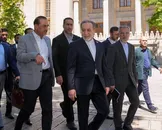 در روز بیست و یکم جنگ سوم چه گذشت؟/ تماس تلفنی عراقچی با فرمانده ارتش پاکستان/ وزارت خارجه ایران: ضربات دفاعی نیروهای مسلح با تمام توان ادامه دارد/ادعای شبکه ۱۲: تل‌آویو در بالاترین سطح آماده‌باش قرارگرفته/ترامپ هنوز درباره دامنه حمله احتمالی یا اینکه اسرائیل در آن مشارکت دارد یا نه تصمیم نگرفته/مقام اسرائیلی: از هیچ تصمیمی برای ازسرگیری جنگ اطلاع نداریم