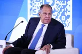 وزیر خارجه روسیه: آماده مذاکرات برای دستیابی به صلح عادلانه در اوکراین هستیم/ اروپا فقط خواهان آتش‌بس است تا به حکومت اوکراین فرصت بازسازی توانمندی‌های نظامی خود را بدهد/ عملیات نظامی در اوکراین را متوقف نخواهیم کرد