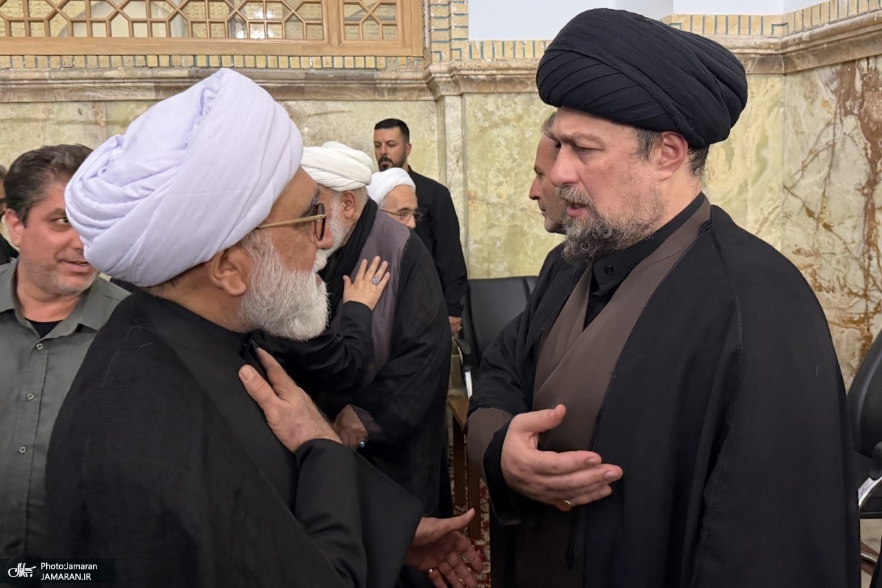 تصاویر: سیدحسن خمینی، قالیباف، مروی، حکیم، اژه‌ای، حجازی و فرزند سیدحسن نصرالله در مراسم تشییع رهبر شهید در مشهد