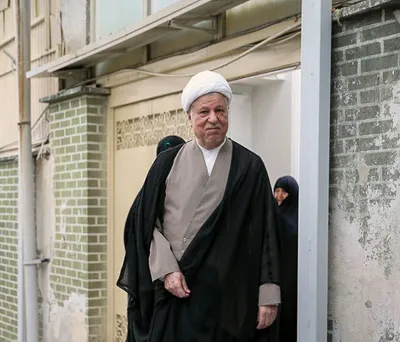 خاطرات آیت الله هاشمی رفسنجانی، ۱۹ دی ۱۳۷۷: دیشب و امروز و امشب، باران خوبى داریم؛ با این‌خشکسالى، مایه‌خوشحالى است