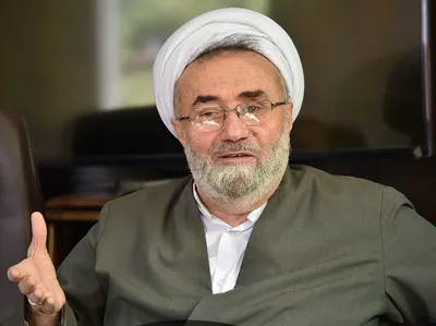 مسیح مهاجری: رسانه ملی دچار خودزنی شده / مسئولان این رسانه در برابر اراده یک شرکت تبلیغاتی مسلوب‌الاراده شده اند / اینکه یک مداح اهانت کند و بازهم به او امکان اجرای برنامه داده شود، اهانت آشکار به شعور مردم است / اینکه یک کارشناس مذهبی قرنطینه کرونا را نشانه وجود یک «توطئه بزرگ» بداند، به این معناست که سران کشور نفهمیده‌اند و فقط این آقای کارشناس توانسته چنین توطئه‌ای را کشف کند! / اینکه فردی مثل شاه بگوید «همین است که هست و هرکس نمی‌خواهد جمع کند و از این مملکت برود»، عوارض منفی سنگینی دارد