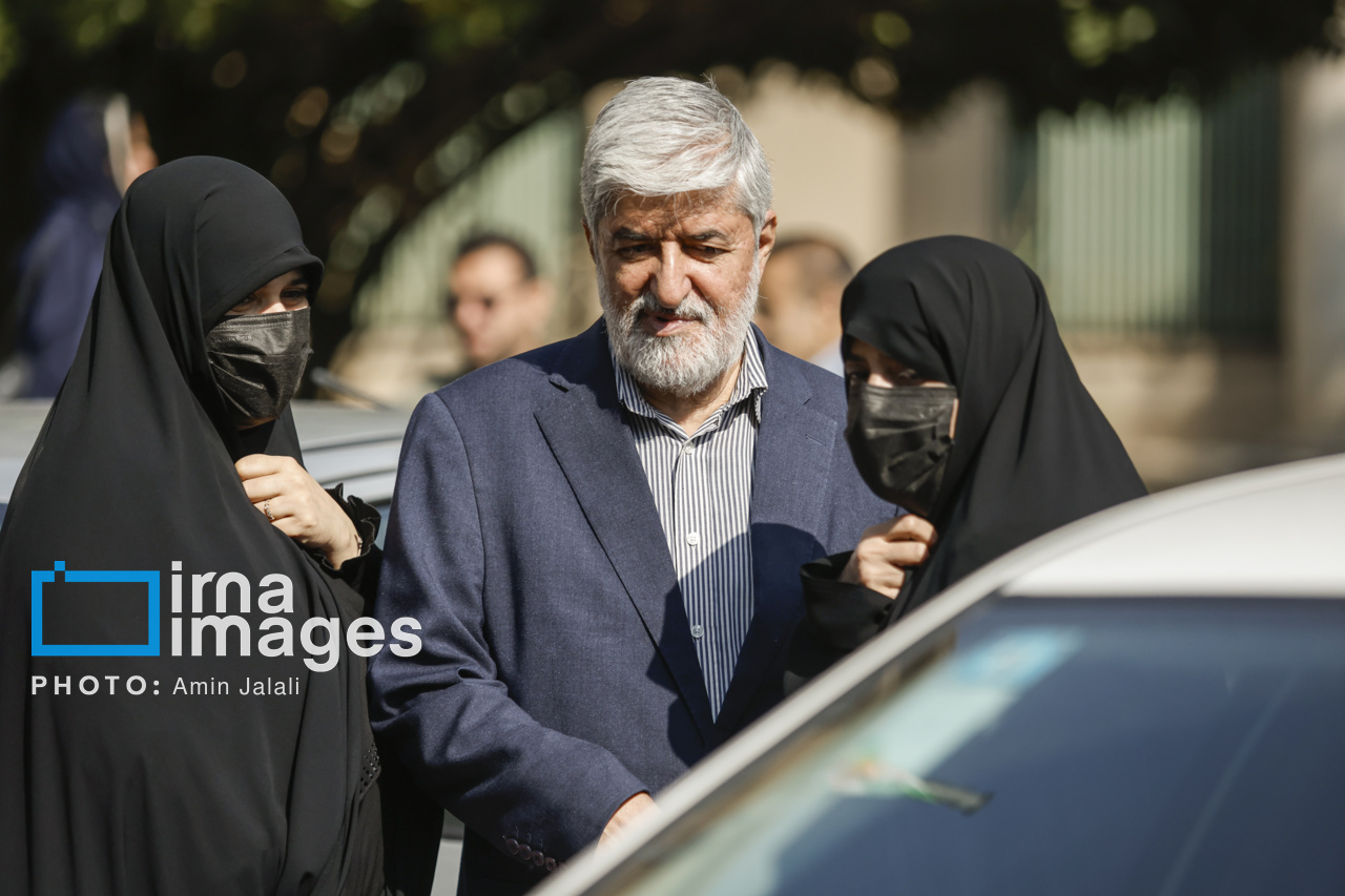 تصاویر: مراسم یادبود شهید «علی لاریجانی»