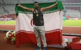 احسان حدادی: حس می‌کنم کرونا گرفته ام / سرفه‌های مکرر، تب و سردرد دارم و بدنم عرق می‌کند / متأسفانه در چند روز اخیر مراعات نکردم و از خانه بیرون رفتم / در حال حاضر شرایط خوشایندی ندارم