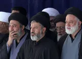 ببینید / حضور فرزندان رهبر شهید در شب دوم مراسم بزرگداشت رهبر شهید انقلاب در حرم امام رضا (ع)