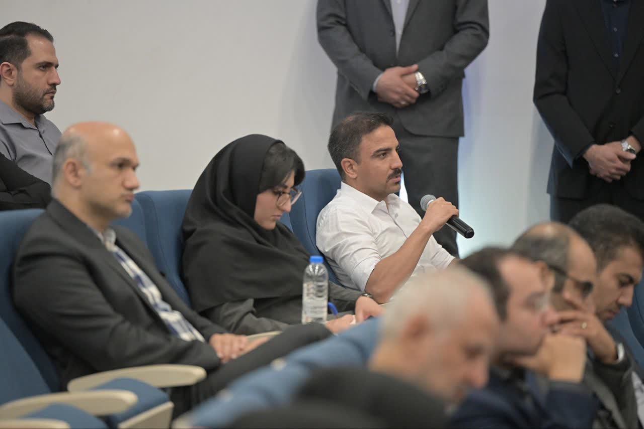 آغاز پرسش و پاسخ سهامداران در مجمع همراه اول