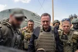 یدیعوت آحرونوت به نقل از یک منبع مطلع: اسرائیل درباره ایران آمادگی ویژه‌ای انجام نداده؛ وزیر جنگ اسرائیل با اظهارات خود قصد دارد توجه‌ها را جلب کرده و در صدر اخبار قرار بگیرد / تهران منافع واقعی در وارد کردن اسرائیل به جنگ ندارد و ترامپ نیز نمی‌خواهد اسرائیل وارد درگیری شود / برآورد ارتش اسرائیل این است که ایران قصد عملی برای اقدام ندارد