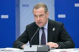مدودف: اوکراین در صورتی که اوکراینی‌ها رهبران جدید و عقلانی پیدا نکنند، با مرگی هولناک مواجه خواهد شد / پایان دوران فعالیت سیاسی زلنسکی نزدیک است / دیپلماسی غربی اعتبار خود را از دست داده است