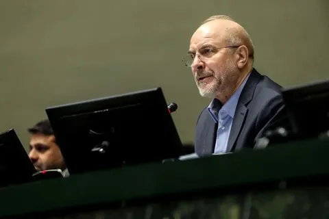 پاسخ قالیباف به ادعاهای ترامپ: «حمله بزرگی تو راهه...صبر کنید، بی‌خیال، اون‌ها می‌خوان مذاکره کنن»؛ این حرف‌ها چیزی جز یک دیپلماسی نمایشی و تکراری نیست/ استفاده از قلدری، وعده‌های عمل نشده و اخبار جعلی به عنوان اهرم فشار برای مذاکره، یک استراتژی شکست‌ خورده است/ به نمایش‌های بیشتر نیازی نداریم؛ واقعیت‌ها را بپذیرید و به تعهدات خود عمل کنید