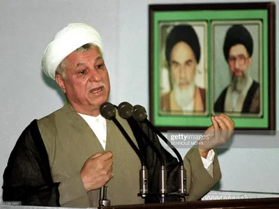 خاطرات آیت الله هاشمی رفسنجانی، ۱۵ تیر ۱۳۷۷: فرزند محسن رضایی با صدای امریکا مصاحبه کرده؛ حرف مهمي ندارد، جز كليات منفى