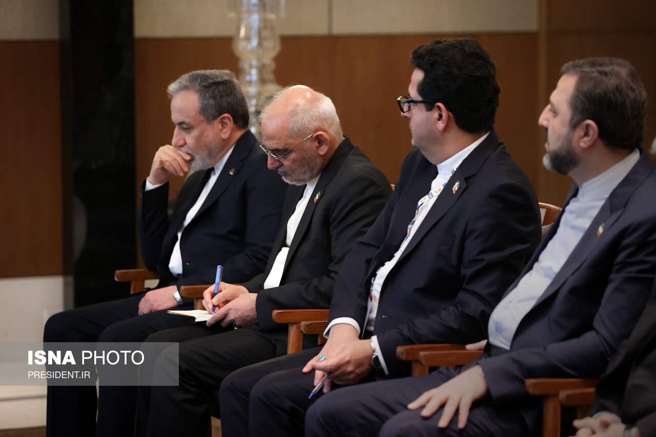 تصاویر: دومین روز سفر رییس جمهور به هند