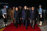 نایب رئیس مجلس: قالیباف در مذاکرات اسلام‌آباد به ونس گفت که ما با اقتدار و عدم اعتماد به شما در اینجا حاضر شده‌ایم / از آنجایی که موضوعات در جلسه با تندی پیش می‌رفت قرار شد ۳ صبح جلسه متوقف شود؛ بعد از آن بود که هیأت آمریکایی دیگر پای میز مذاکره بازنگشت / آنها [پیش نویس] ۱۰ بندی ما را پذیرفته بودند، اما وقتی پای میز مذاکره آمدند حرف دیگری زدند
