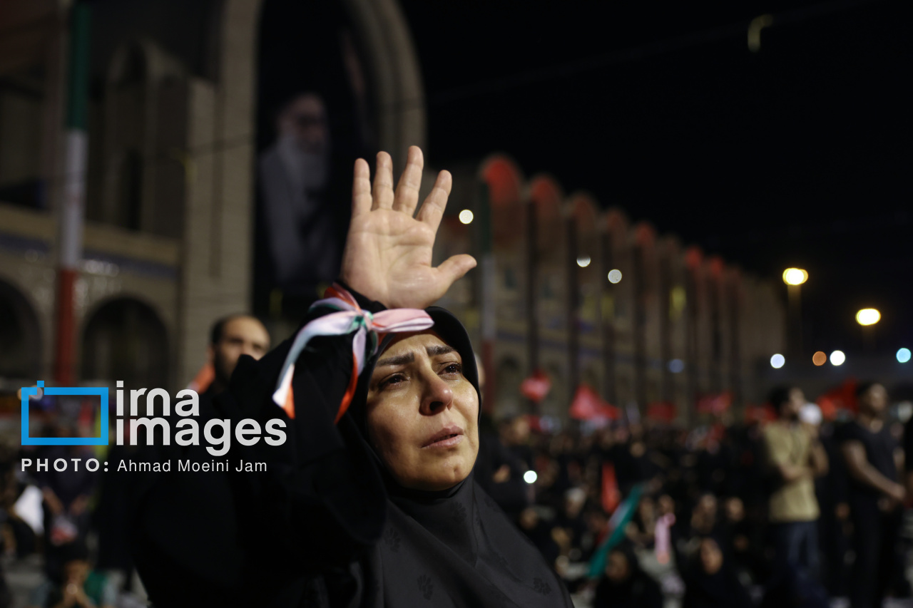تصاویر: دومین روز مراسم وداع با رهبرشهیدانقلاب