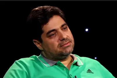 شهرام جزایری حین خروج غیرمجاز از کشور دستگیر شد + عکس / او به همراه یک تبعه افغانستان در یک کامیون حامل بار عدس مخفی شده بود / جزایری: نزدیک مرزیم، کباب می خوریم