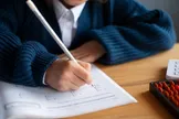 ماجرای فوت یک دانش آموز قبل از امتحان؛ استرس یا گرسنگی؟