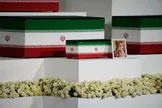 ببینید/ مصلی تهران در ظهر روز نخست وداع با پیکر رهبر شهید