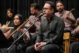 «وحید تاج» از حضور بر صحنه اجرا منع شد / ایسنا: او به علت برگزاری کنسرت موسیقی با دو خواننده زن در خارج از کشور ممنوع‌الکار شده