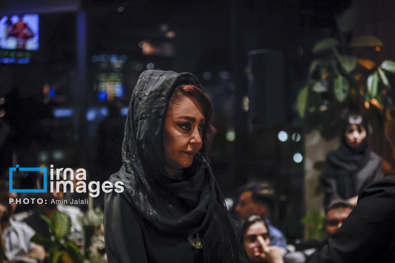 تصاویر: مراسم چهلمین روز درگذشت اکبر عبدی